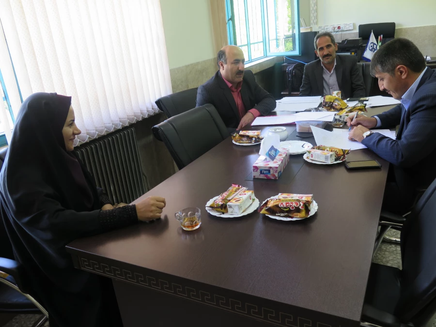 برگزاری جلسه روسای پردیس ها  ومراکز اموزشی استان  3