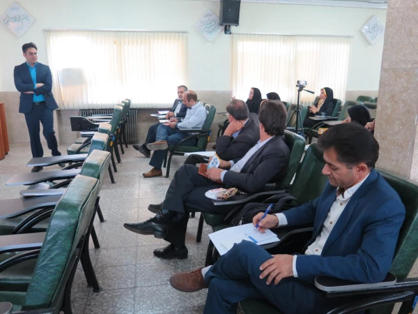 برگزاری دوره های بالندگی ویژه اساتید وکارمندان 3