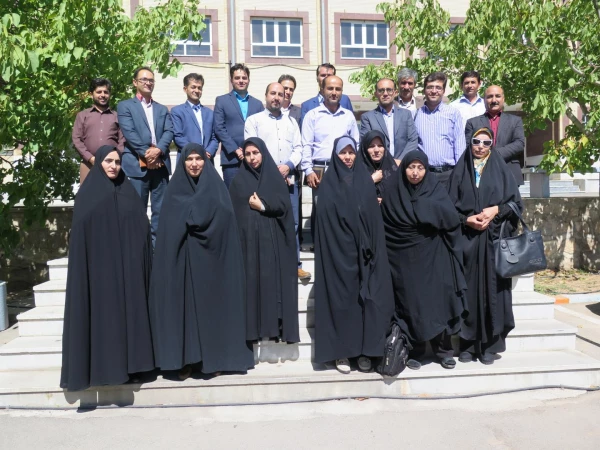 برگزاری دوره های بالندگی ویژه اساتید وکارمندان 5