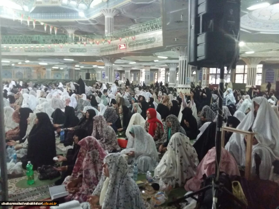 حضور دانشجویان دانشگاه فرهنگیان در مراسم معنوی اعتکاف 12