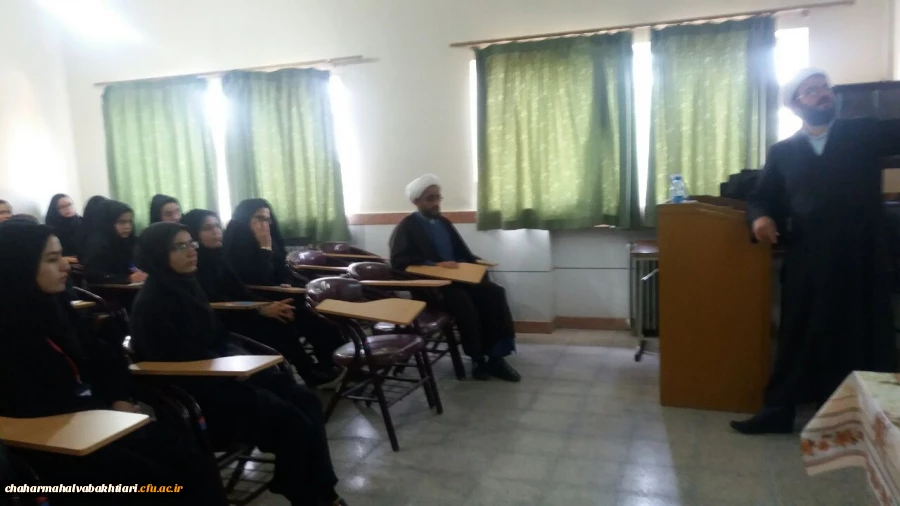 برگزاری دوره کوتاه مدت آموزش نماز 5