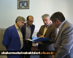 بازدید مدیر کل آموزش و پرورش استان از محل مصاحبه متقاضیان ورود به دانشگاه فرهنگیان 3