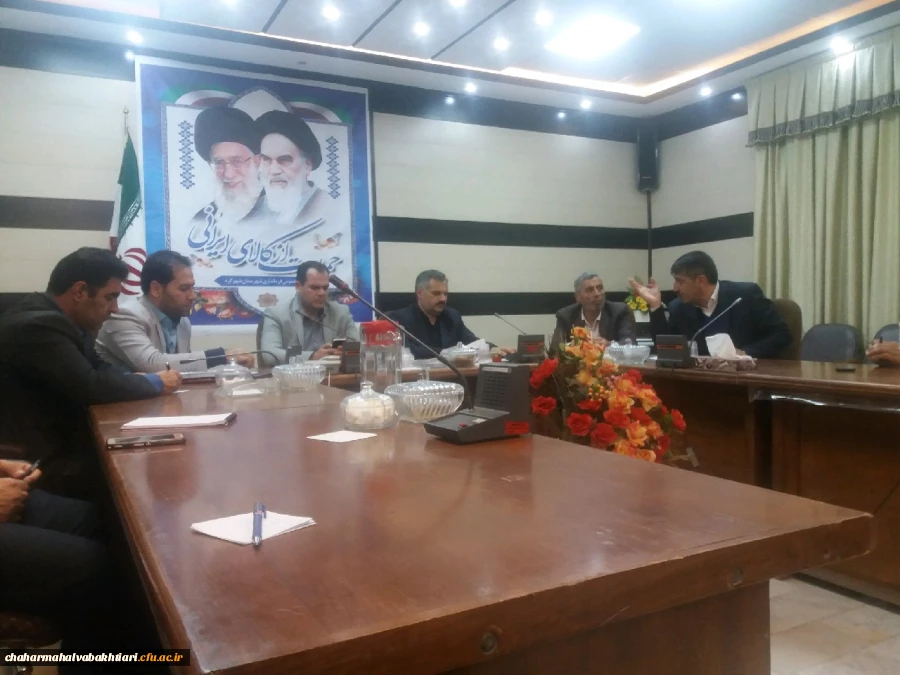 بررسی وضعیت و امکانات ورزشی در راستای ارتقای کمی و کیفی خدمات ورزشی دانشگاه فرهنگیان