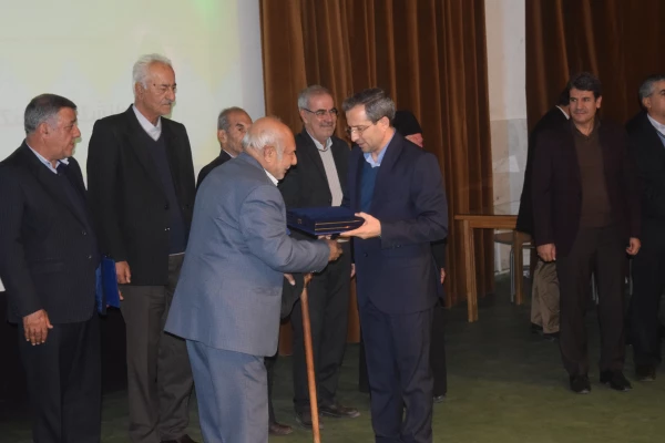 تجلیل از پیشکسوتان عرصه تعلیم و تربیت