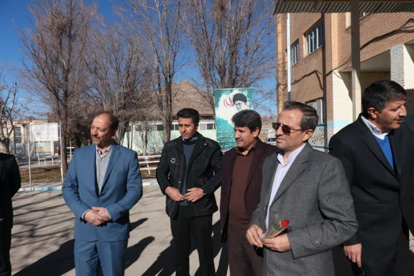 بازدید دکتر طاهری نیا از پردیس ها و مرکز آموزش عالی استان