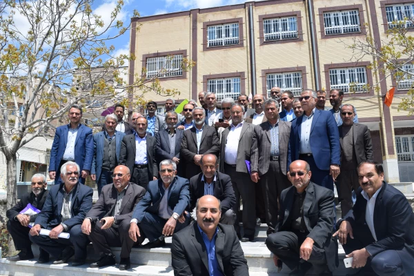 هم اندیشی پیشکسوتان ستاد امداد و پشتیبانی ومدیران مجتمع های آموزشی دوران دفاع مقدس