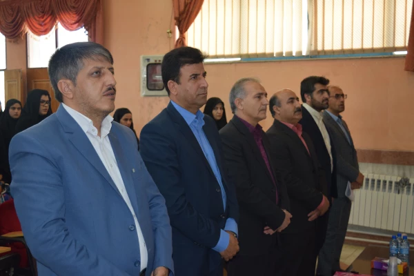 آیین تجلیل و نکوداشت از اساتید و دانشجویان دانشگاه فرهنگیان به مناسبت دهه سرآمد آموزشی