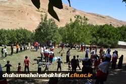 خدمات رسانی مشترک دانشگاه فرهنگیان و جمعیت هلال احمر در روستای محروم کریم آباد کوهرنگ