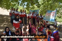 خدمات رسانی مشترک دانشگاه فرهنگیان و جمعیت هلال احمر در روستای محروم کریم آباد کوهرنگ