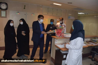 همزمان با روز پرستار صورت گرفت:

تقدیر رییس دانشگاه فرهنگیان استان چهارمحال و بختیای از پرستاران و کادر درمان