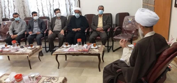 دیدار رییس دانشگاه فرهنگیانچهارمحال و بختیاری با نماینده ولی فقیه در استان 3