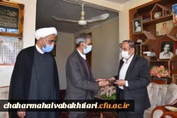 دیدار رییس دانشگاه فرهنگیان استان چهارمحال و بختیاری با خانواده شهید دانشجو معلم  5