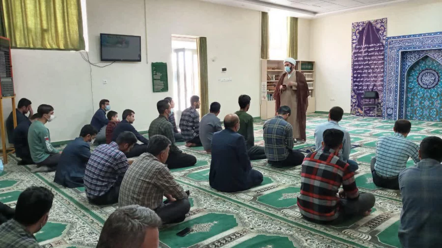 بیان تفسیر و معارف قرآن کریم و احکام شرعی در دانشگاه فرهنگیان چهارمحال و بختیاری 5