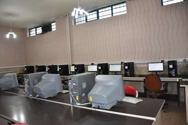 هماهنگی نهایی و آماده سازی محل برگزاری آزمون جامع حضوری-مجازی ویژه مهارت آموزان چهارمحال و بختیاری 3