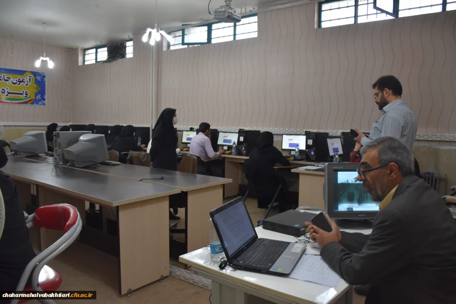 آزمون جامع نیروهای مشمول قانون تعیین تکلیف دانشگاه فرهنگیان برگزار شد
 6