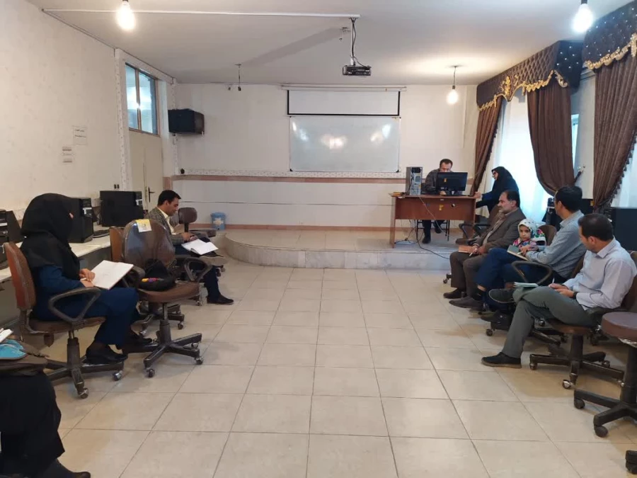 برگزاری دوره بازآموزی درس کارورزی 1 و 3 با حضور استادان درس کارورزی نیمسال اول سال تحصیلی 1402-1401  3