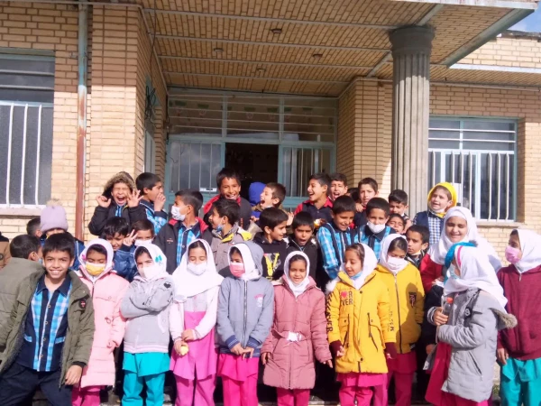   دانشجو معلمان کارورز پردیس شهید باهنر از کلاس های چند پایه منطقه گندمان بازدید نمودند 6