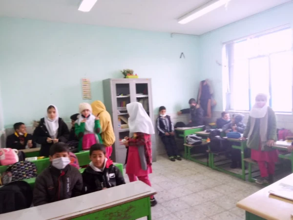   دانشجو معلمان کارورز پردیس شهید باهنر از کلاس های چند پایه منطقه گندمان بازدید نمودند 8