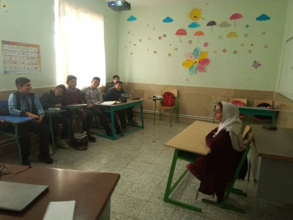   دانشجو معلمان کارورز پردیس شهید باهنر از کلاس های چند پایه منطقه گندمان بازدید نمودند 10