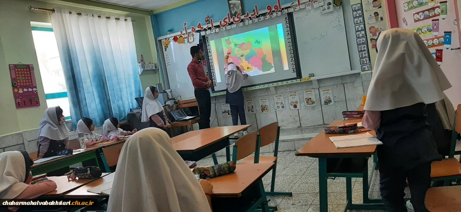 مرحله استانی دهمین جشنواره تدریس برتر با حضور دانشجومعلمان در استان چهارمحال و بختیاری برگزار شد. 4