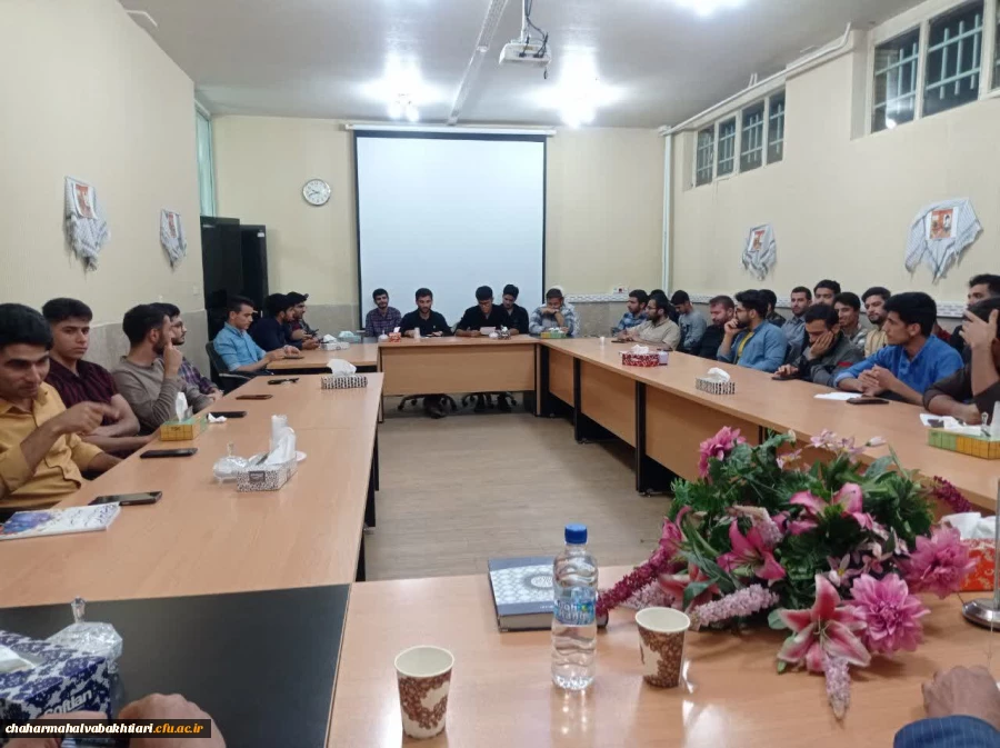 برگزاری شب شعر در پردیس بحرالعلوم