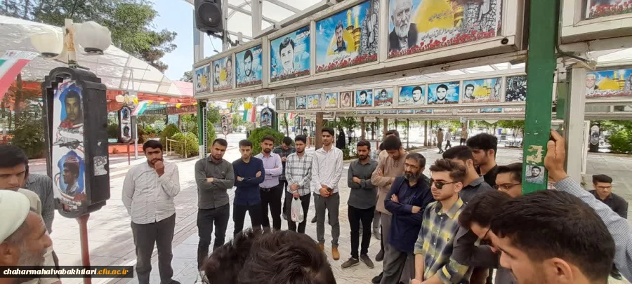 زیارت دانشجویان رشته الهیات از قبور علما و شهدا در شهر مقدس قم 