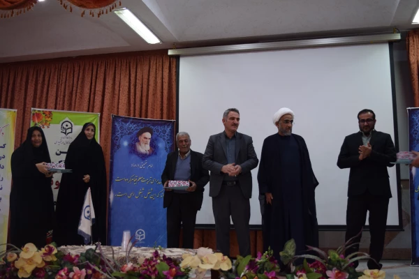 برگزاری مراسم تجلیل از پیشکسوتان دانشگاه فرهنگیان استان چهارمحال وبختیاری

 3