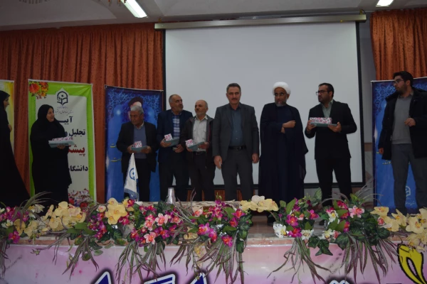 برگزاری مراسم تجلیل از پیشکسوتان دانشگاه فرهنگیان استان چهارمحال وبختیاری

 4