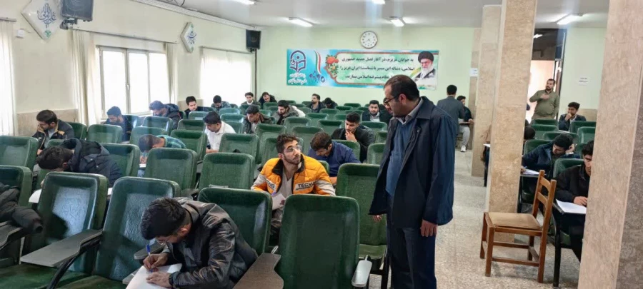 بازدید سرزده رئیس دانشگاه فرهنگیان استان از روند برگزاری امتحانات  4