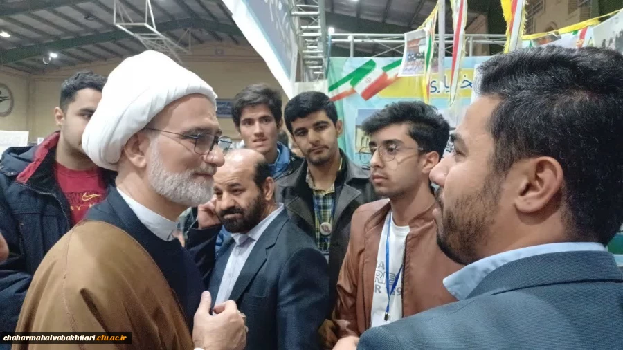 بازدید معاونت فرهنگی و اجتماعی دانشگاه فرهنگیان کشور حجت الاسلام دکتر مبشری از غرفه استان و تقدیر از زحمات کانون ها و انجمن ها و نشریات دانشجویی