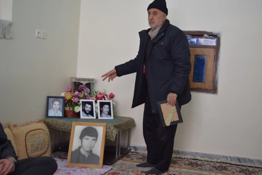 دیدار مسئولین دانشگاه فرهنگیان استان چهارمحال و بختیاری با خانواده شهید دانشجو معلم  7