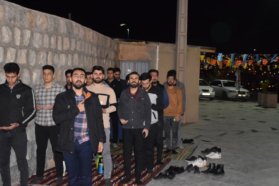 تجدید میثاق دانشجویان با شهدا و قرائت دعای توسل در تپه نوالشهدا 4