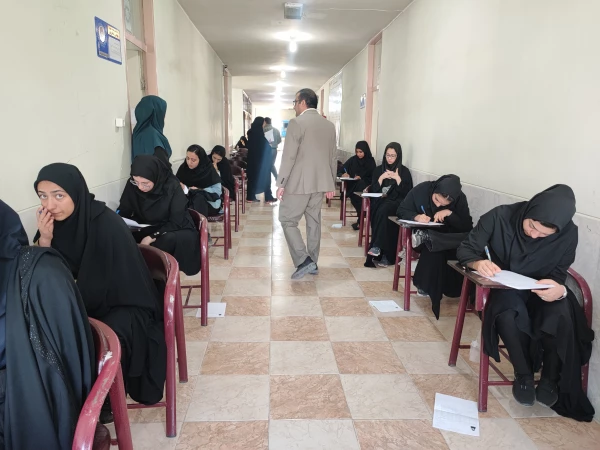 بازدید دکتر کاوه مدیریت امور پردیس های دانشگاه فرهنگیان استان از نحوه برگزاری امتحانات پایان ترم 8