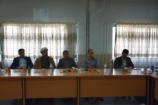 نشست صمیمی با اعضای هیئت علمی دانشگاه فرهنگیان استان 2