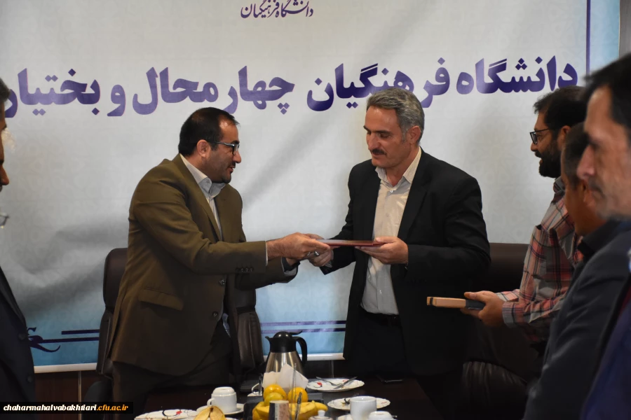 جلسه تکریم و معارفه سرپرست مدیریت امور پردیس های استان 2