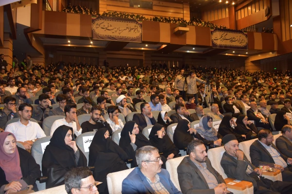 امروز دانشگاه ها به نام و یاد شهدا نیاز دارند 4