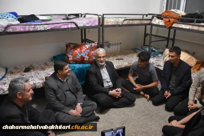 در آستانه ۱۶ آذر روز دانشجو:

حضور استاندار چهارمحال و بختیاری در بین دانشجو معلمان