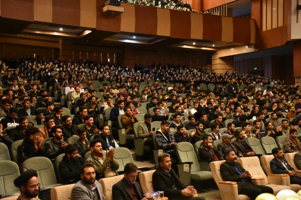 برگزاری مراسم بزرگ گرامیداشت روز دانشجو 6