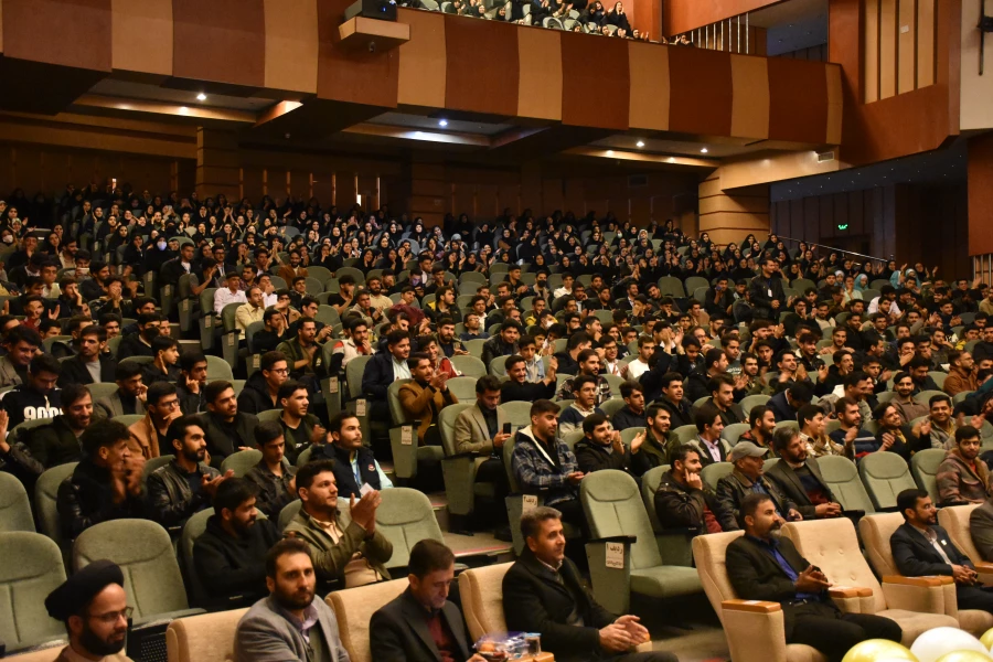 روز دانشجو 8