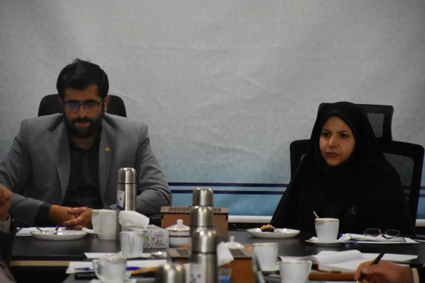 نشست ستاد شاهد و ایثارگر با حضور مسئولان دانشگاه فرهنگیان و بنیاد شهید چهارمحال و بختیاری برگزار شد 3