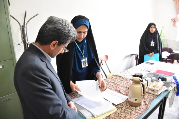 بازدید معاون استاندار از حوزه ارزیابی داوطلبان ورود به دانشگاه فرهنگیان دانشگاه استان چهارمحال و بختیاری  5