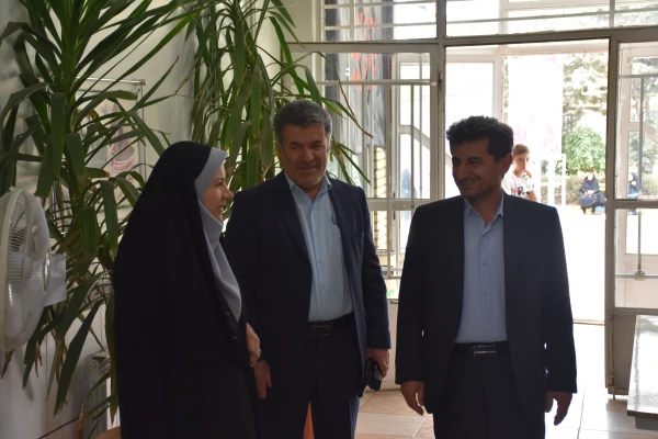 بازدید معاون استاندار از حوزه ارزیابی داوطلبان ورود به دانشگاه فرهنگیان دانشگاه استان چهارمحال و بختیاری  3