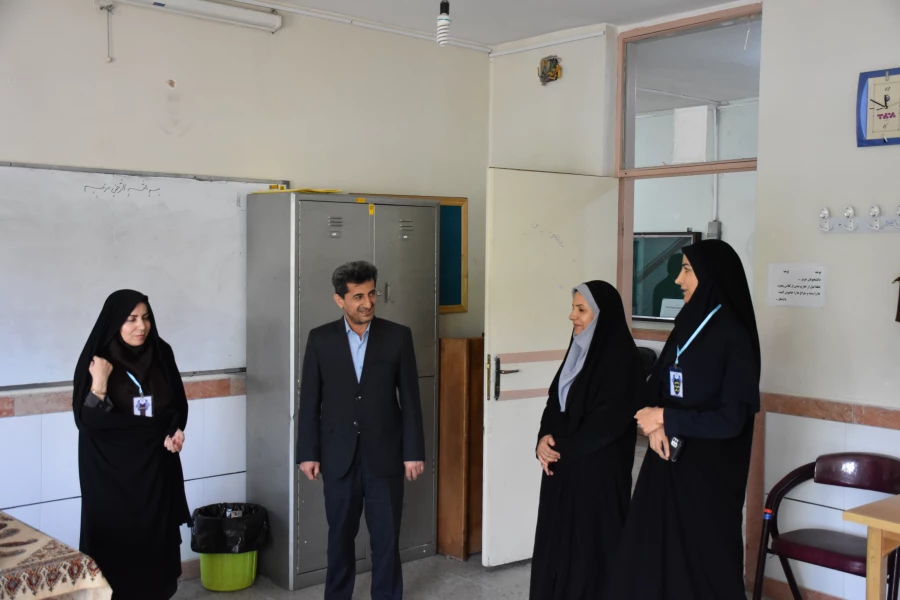 بازدید معاون استاندار از حوزه ارزیابی داوطلبان ورود به دانشگاه فرهنگیان دانشگاه استان چهارمحال و بختیاری  10