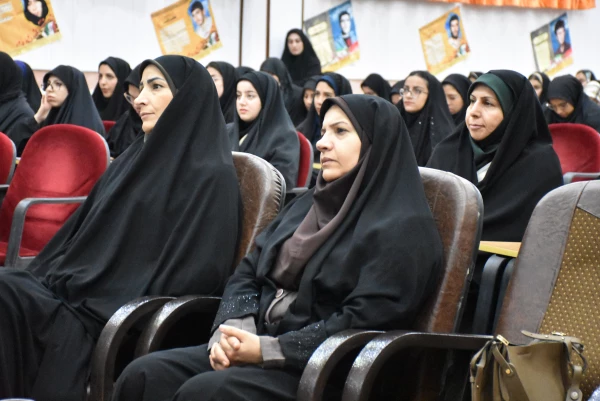 عطر ایثار  و شهادت در پردیس شهید باهنر شهرکرد 6