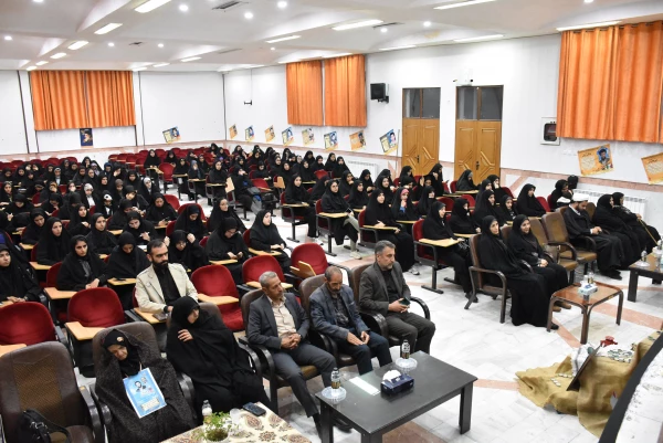 عطر ایثار  و شهادت در پردیس شهید باهنر شهرکرد 12