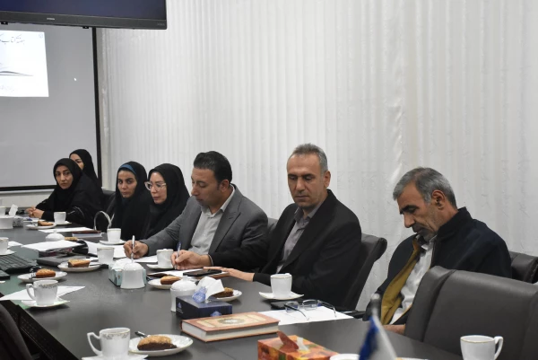 کتاب و کتابخوانی؛ اساس توسعه علمی و فرهنگی جامعه
 3