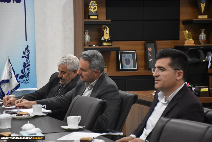 کتاب و کتابخوانی؛ اساس توسعه علمی و فرهنگی جامعه
 5