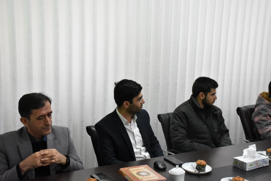 درخشش نخبگان دانشگاه فرهنگیان استان در جشنواره های کشوری؛تقدیر از ستارگان علمی و فرهنگی دانشگاه
 6