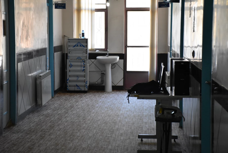 بازدید سرپرست دانشگاه فرهنگیان استان و رئیس دانشکده علوم تربیتی از فضای خوابگاهی مرکز میرداماد شهرکرد 6