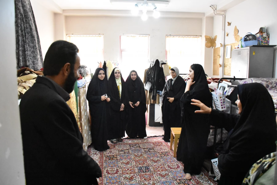 بازدید سرپرست دانشگاه فرهنگیان استان و رئیس دانشکده علوم تربیتی از فضای خوابگاهی مرکز میرداماد شهرکرد 12